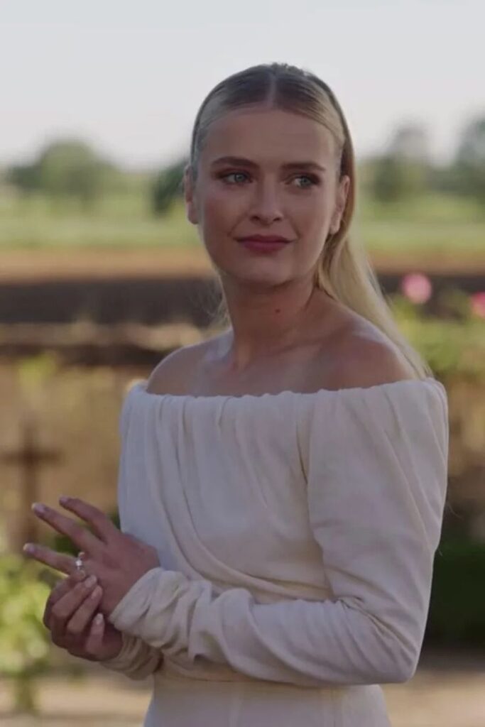 Camille - wie że w danym momencie pierścionek zaręczynowy jest głównym bohaterem